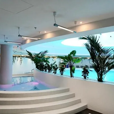 Daire Hanza Tower Club - 23 With Sauna & Jacussi & Pool &